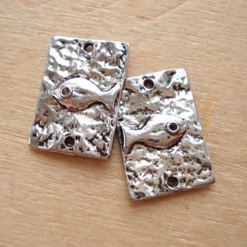 HAMMERED FISH RECTANGLE CONNECTOR